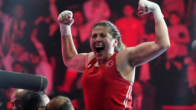 Milli Boksör Şennur Demir Dünya şampiyonu oldu