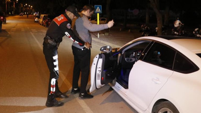 Adana’da bin 735 polisle huzur operasyonu