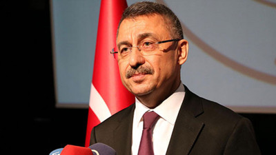 Ankaragüçlüler Cumhurbaşkanı Yardımcısı Fuat Oktay’ı yuhaladı. Şampiyonluk kutlamasında konuşuyordu