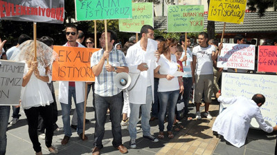 İktidar hep müjdesini veriyor öğretmenler aylardır bekliyor
