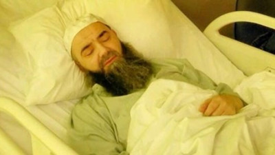 Cübbeli Ahmet acil olarak bıçak altına yattı