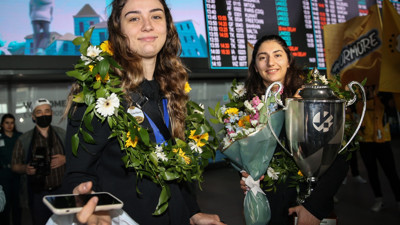 Şampiyon VakıfBank'a coşkulu karşılama