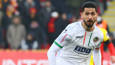 Emre Akbaba veda etti