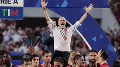 Stefano Pioli'nin madalyası bulundu