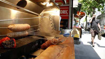 Uzmanı uyardı: Sıcakta sokakta satılan yiyeceklere dikkat