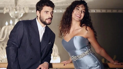 Akın Akınözü'nden Ebru Şahin sorusuna ilginç cevap! Eski partnerler küs mü?