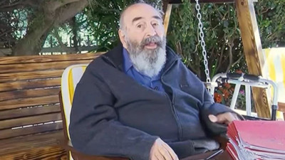 EOKA'nın tetikçisi Rum televizyonunda övüne övüne anlattı: Türkleri öldürüp çukura attık