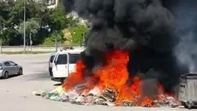 Çöp yangını araçları sardı