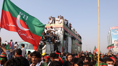 Imran Han, yeni hükümete meydan okudu: 2 milyon insanla İslamabad’a girerim