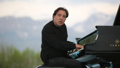 Fazıl Nobel’e mi aday oldun sende. Tunceli’ye Dersim dedi