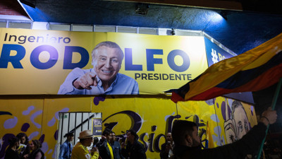 Kolombiya'da yeni cumhurbaşkanını ikinci tur seçimleri belirleyecek