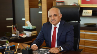 Mehmet Büyükekşi adaylığını açıkladı