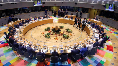 Avrupa Birliği'nde Rusya çatlağı. Putin'in gözlerini ışıl ışıl eden gelişme