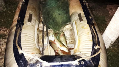 Balık avlayanları jandarma bastı