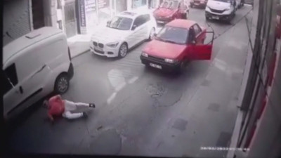 Silivri'de bıçaklı kavga! Baba ve oğlu yaralandı...