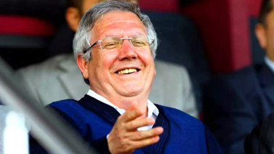 Aziz Yıldırım bu videoyu izleyince kahkahayı atacak. Fenerbahçe'nin efsane futbolcusu uçak düşerken aklına gelen ilk şeyi açıkladı