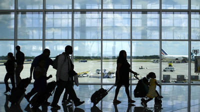 İçişleri Bakanlığı'ndan yeni korona genelgesi: Maskeden sonra bir şart daha kaldırıldı