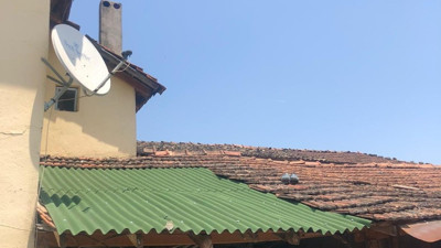 Anten düzeltmeye çalışırken çatıdan düşerek hayatını kaybetti