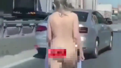 Önce Bebek sonra Manavgat şimdi de Esenyurt'ya bir kadın çırılçıplak yürüdü