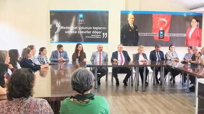 İYİ Parti Uşak'ta Ömer Karakaş'ın katılımıyla istişare toplantısı