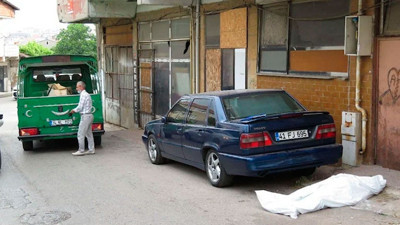 Çalıştığı marangoz atölyesi önünde ölü bulundu