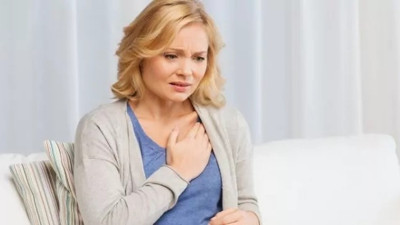 Kalbi saat gibi çalıştırıyor. Tüm ağrıları bıçak gibi kesiyor. Bir damlası bile şifa oluyor