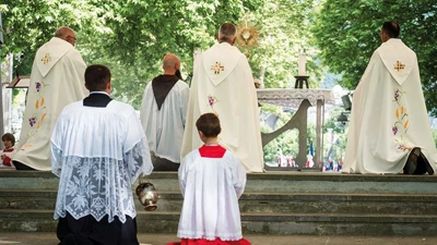 Kilisede istismara 60 bin avro tazminat