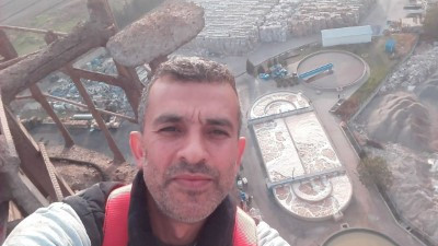 25 saat sonra anca çıkarılabildi. Kağıt öğütme kazanına düşen işçi hayatını kaybetti