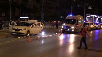 Bir otomobile uzun namlulu silahla ateş açıldı, 2 kişi ağır yaralandı