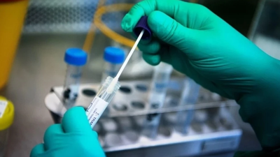 Türk bilim insanları Covid-19'u bir saniyede tespit eden cihaz üretti