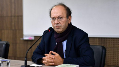 Atatürk ve Cumhuriyet düşmanı Yusuf Kaplan, Uşak Üniversitesi’nde konferans verdi!