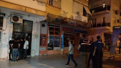 Kiracı yöneticiyi göğsünden bıçakladı