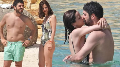 İrem Helvacıoğlu plajda aşka geldi! Sevgilisini öpmeye doyamadı