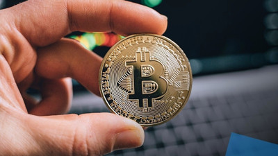 10 kişiden 9’unun internete erişim olmayan ülke Bitcoin’i resmi para birimi ilan etti. Sık elektrik kesintileri vatandaşları isyan ettiriyor