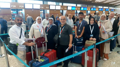 Pandemi sonrası ilk hac kafilesi dualarla uğurlandı