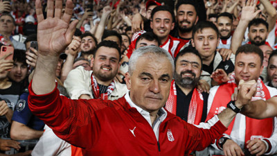 Sivasspor Rıza Çalımbay'la 1 yıl daha devam edecek