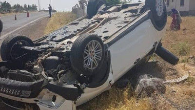 Otomobil taklayı böyle attı 2 kişi yaralandı