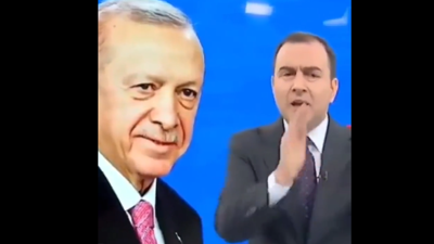 Cezalara rağmen doğruları söylemekten vazgeçmeyen adam Selçuk Tepeli canlı yayında 35 saniye konuştu. Saray'ın bütün ışıkları yandı