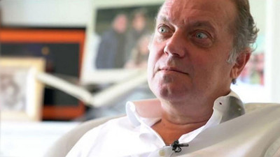 Paranın kokusunu her zaman önceden alan adam Cem Uzan bu sefer fena koku aldı. Olay açıklamalar yaptı