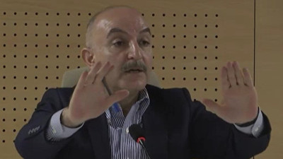 Cumhurbaşkanı Erdoğan’ın Başdanışmanı siyanürlü madeni savundu. Gazeteciyi azarladı