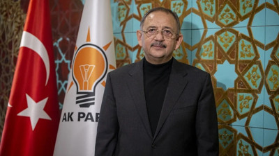 Vatandaş bırak ay sonunu ortasını getiremiyorken siyaseti bırakacağını açıklayan AKP’li Mehmet Özhaseki refah ve gelirimiz artıyor dedi