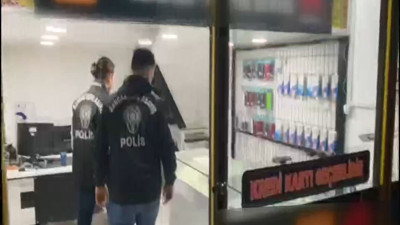 Elektronik mağazasında sahte içki operasyonu
