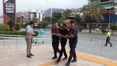 Cezayirli Filistinli'nin 50 bin Euro'sunu çaldı. Türk polisi yakaladı