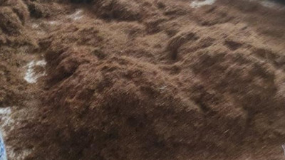 Çekmeköy'de kaçak tütün deposuna baskın: 3 gözaltı