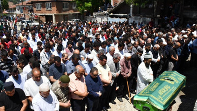 Belediye işçisini yük treni öldürdü