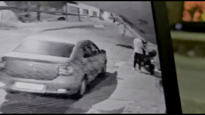 Hırsızlar pes etmedi! Panikleyip kaçtılar, geri gelip çaldılar...