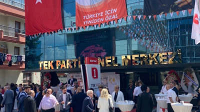 Yüzde 20 oy alacak partinin genel merkezi böyle açıldı