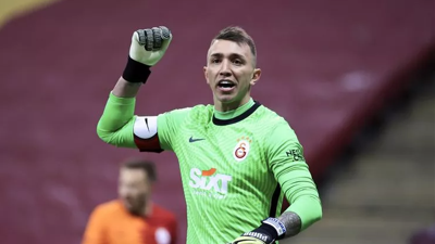 Muslera'nın bebeğinin adı ne anlama geliyor. Adını Muslera açıkladı