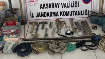 Dinamitli defineci yakalandı