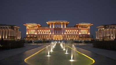 Saray'daki hırsızlıkta yeni gelişme: Resmi araçlarla çalıp piyasaya sattılar